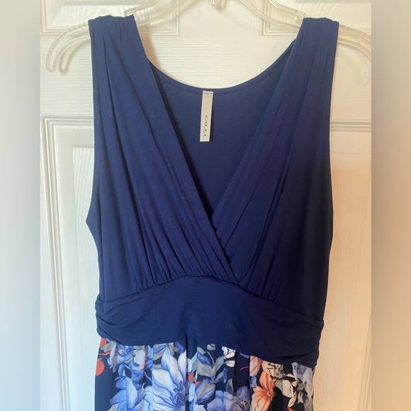 Gilli Maxi Dress - Picture 3 of 3